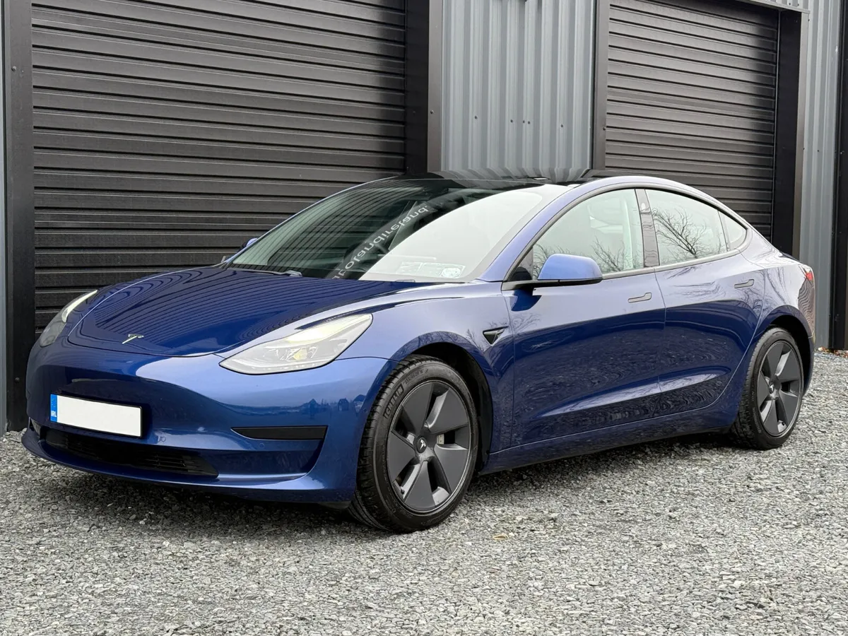 211 Tesla Model 3 Standard Plus Range - Image 4