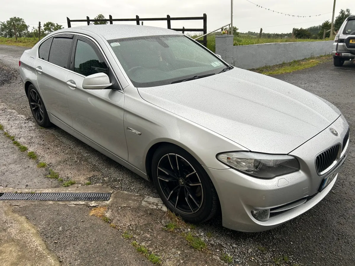 2011 BMW 5-Series automatic black leather - Image 4