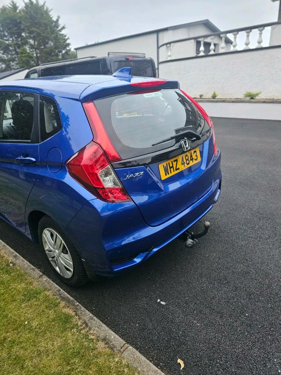 2018 honda jazz - Image 2