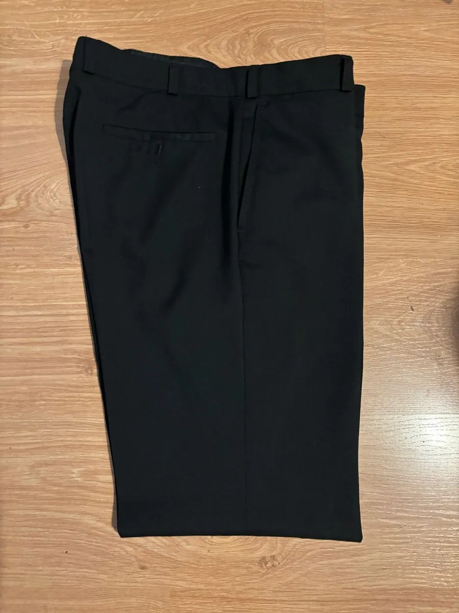 Marco Capelli Trousers 38 x 32 - Image 1