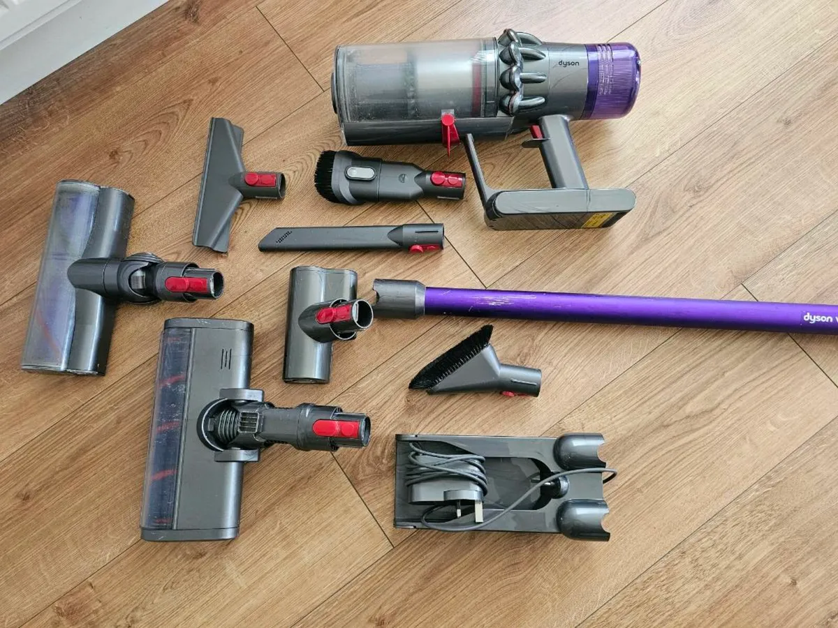 Dyson V11 animal, Excellent condition - Image 1