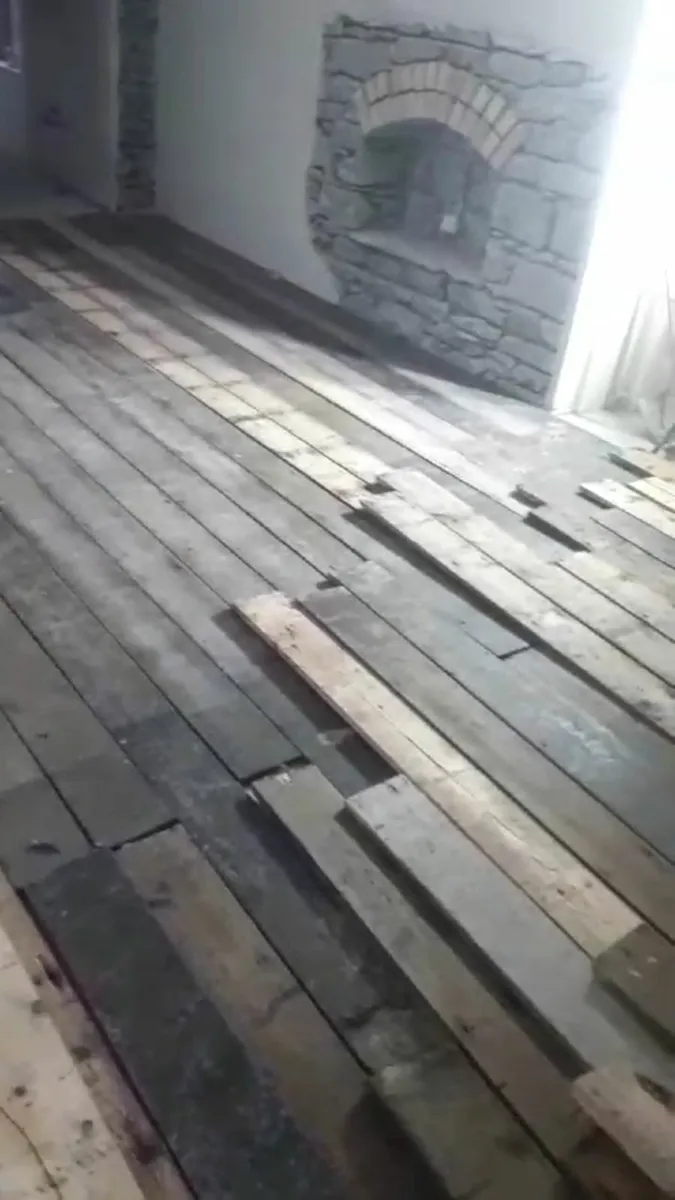 Reclaimed flooring - Image 2