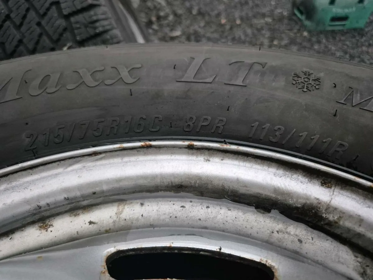 FORD Wheels and Tyres perfect - Image 3