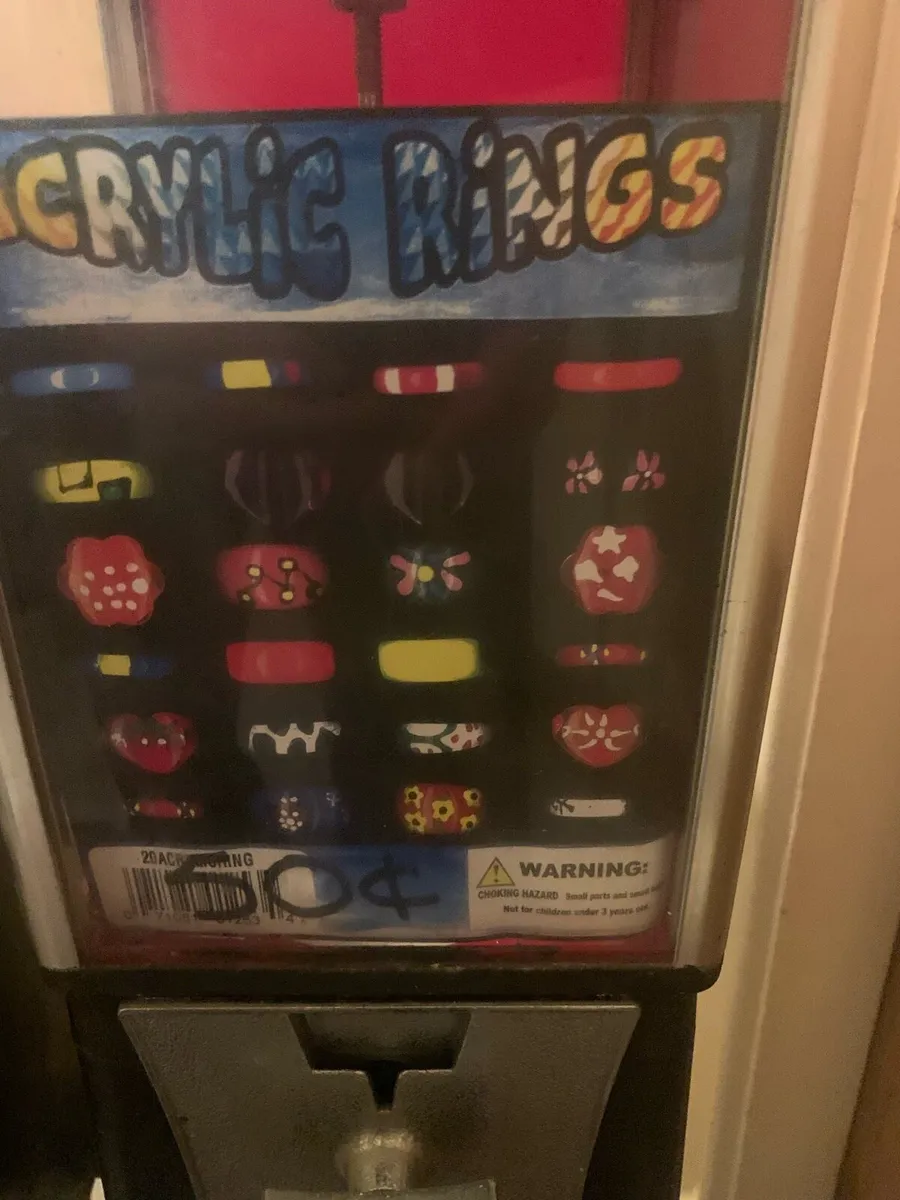 Coins machine working no keys - Image 3
