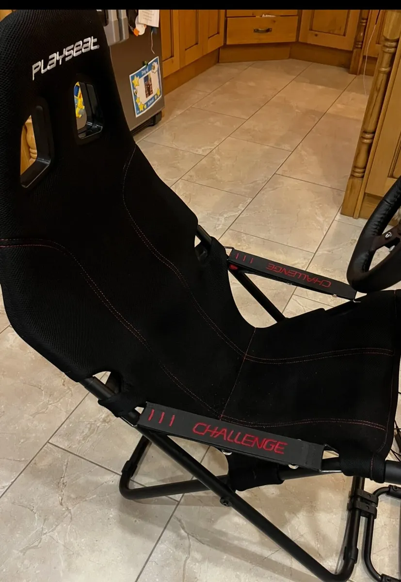 Xbox g920 racing wheel and gaming chair - Image 2