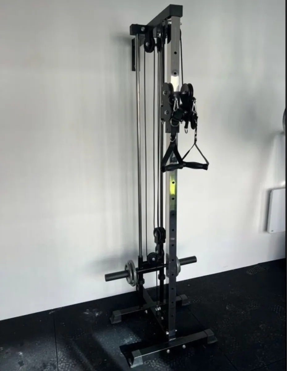 Cable pulley tower (new in box) - Image 1
