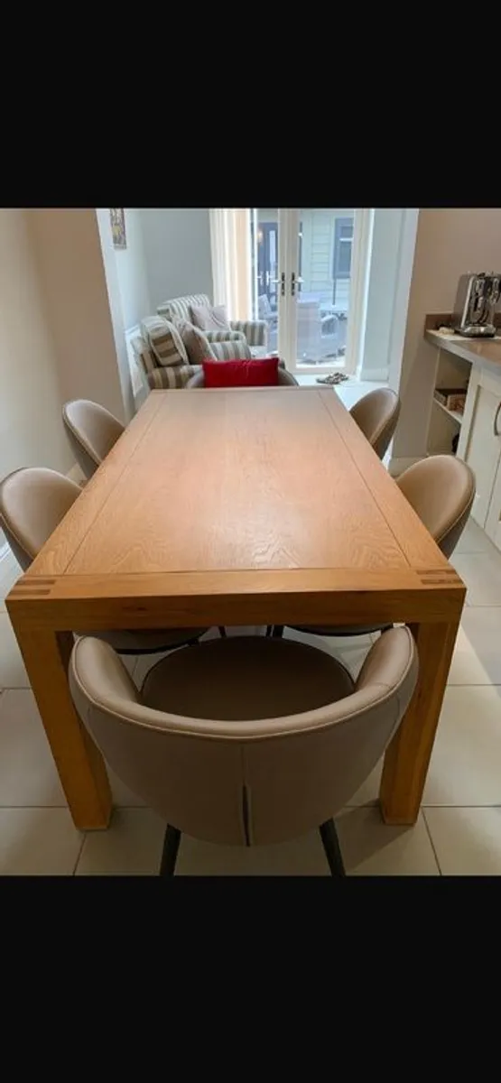 Table & 6 Chairs - Image 1