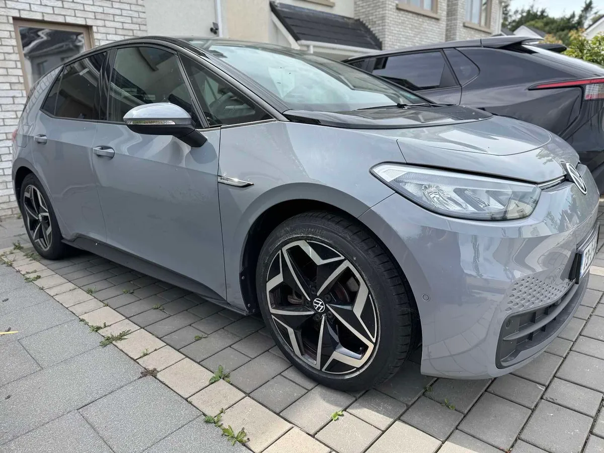 Volkswagen ID.3 Pro - Image 3