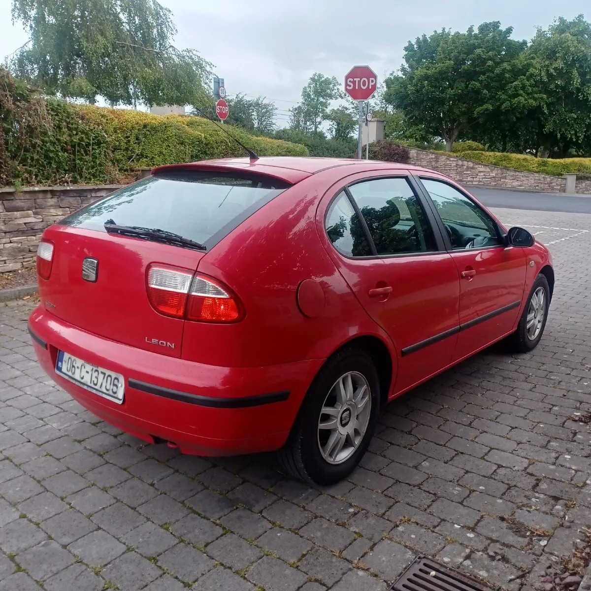 SEAT Leon 2006 NCTED AND TAXED 1 owner from new - Image 2