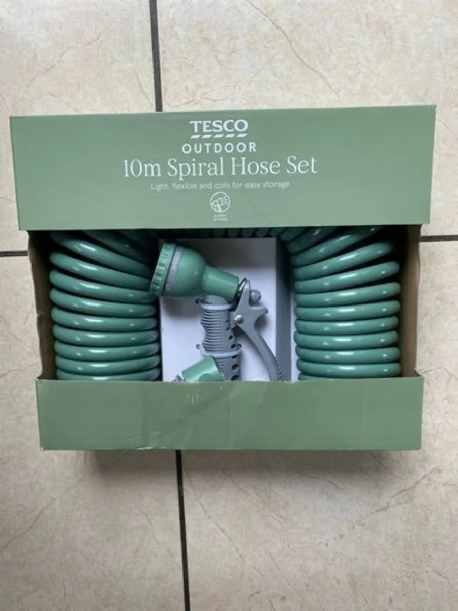 NEW 10M Spiral Water Hose Pipe Set with Spray Gun - Image 1