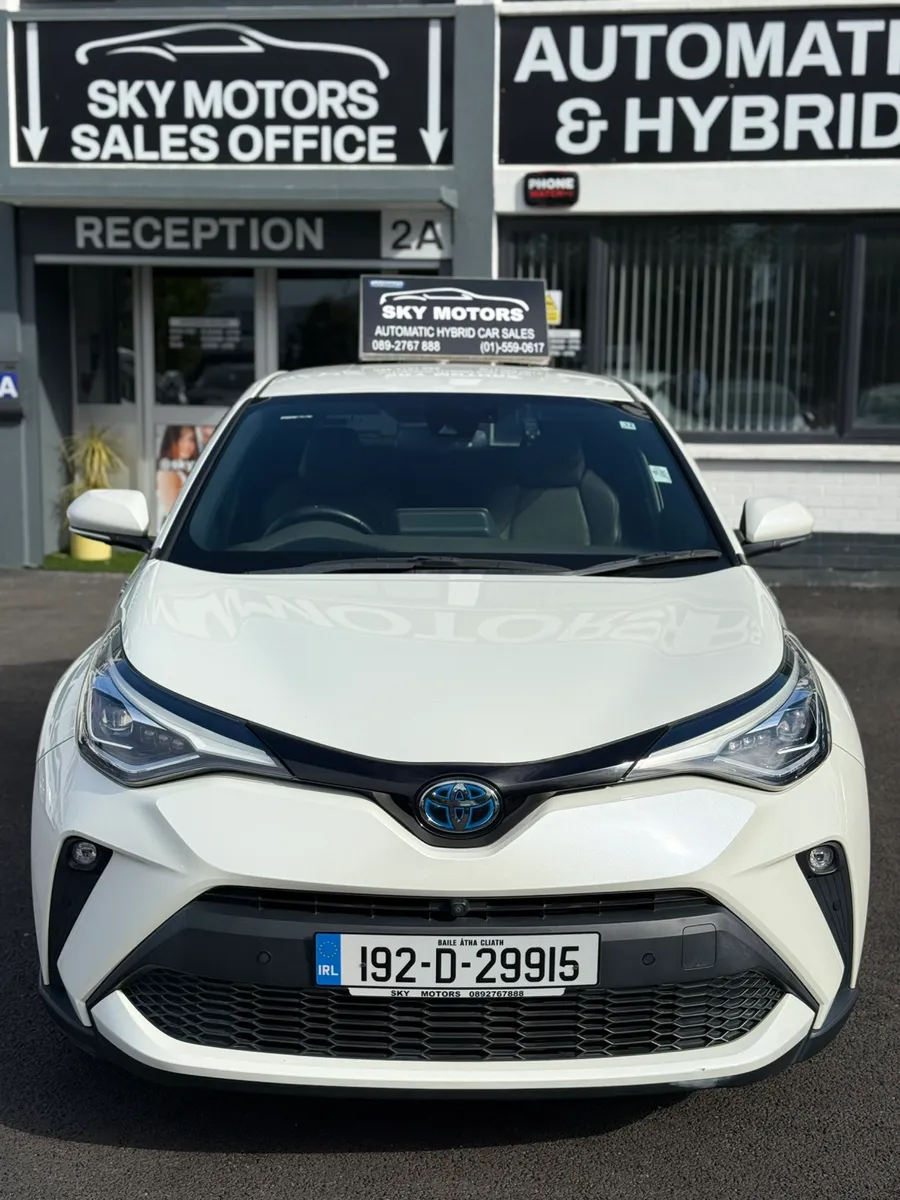 2019 Toyota C-HR  1.8 Hybrid automatic, 47K Miles - Image 2