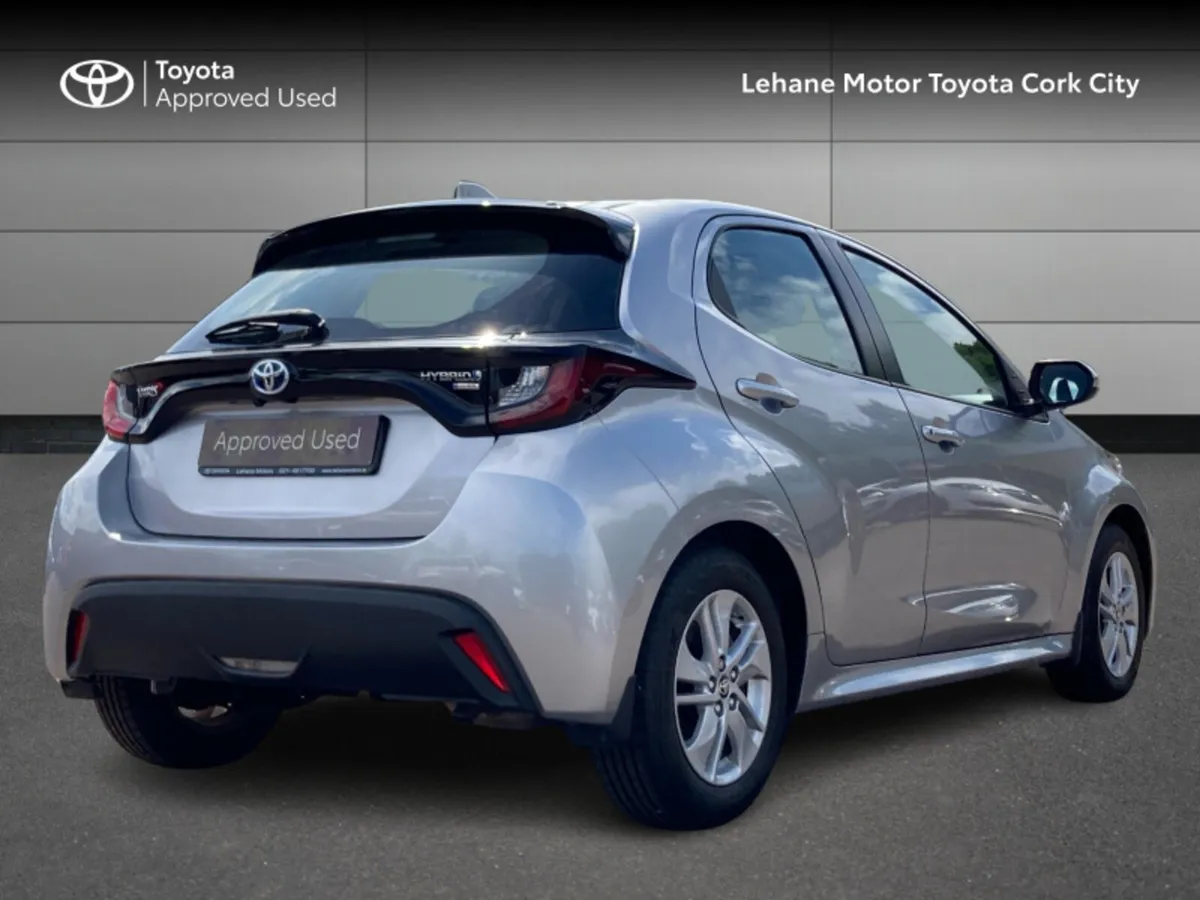 Toyota Yaris HYBRID LUNA 4DR AUTO - Image 2