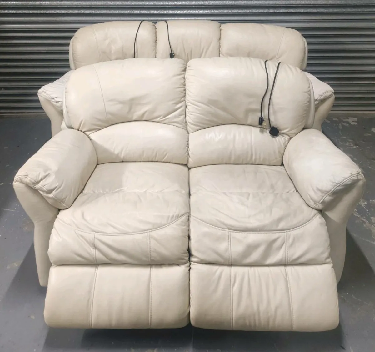 3+2 Electric recliner leather sofas *delivery - Image 1