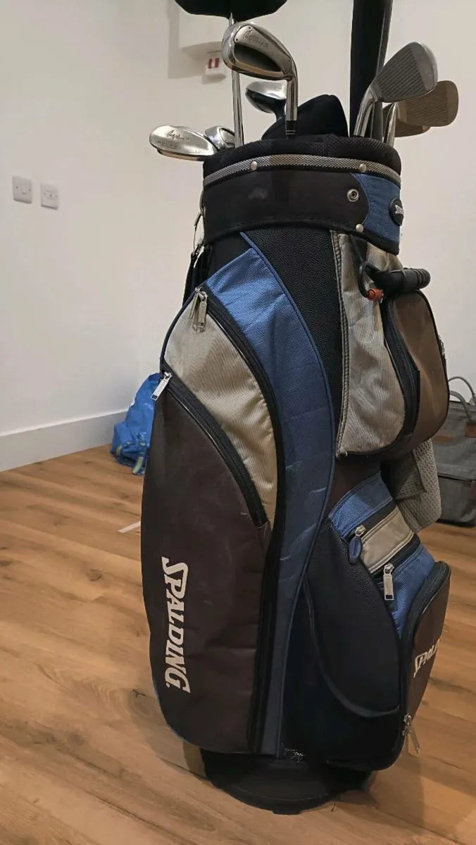 Full set of golf clubs and bag - Image 2