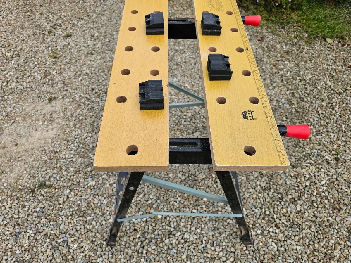 Folding Work bench B&D - Image 2