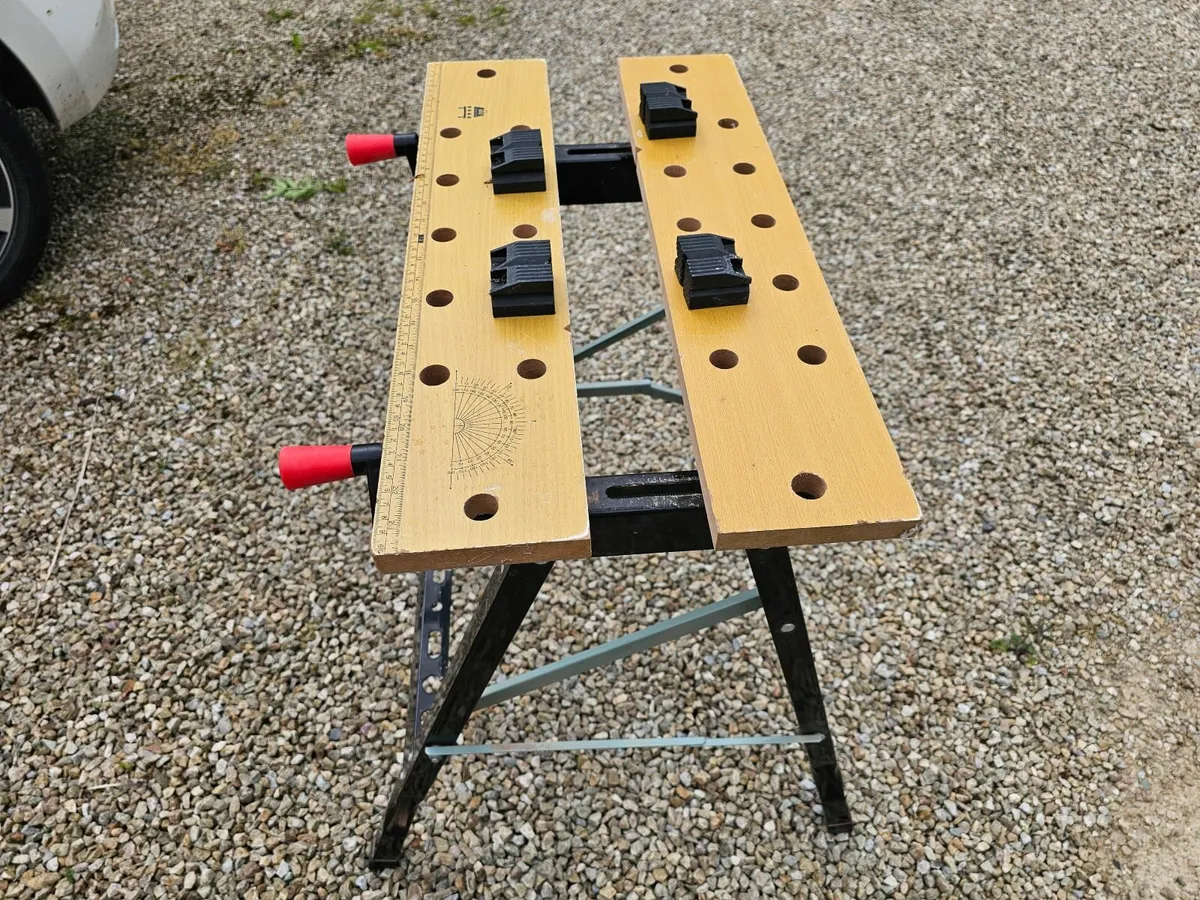 Folding Work bench B&D - Image 4