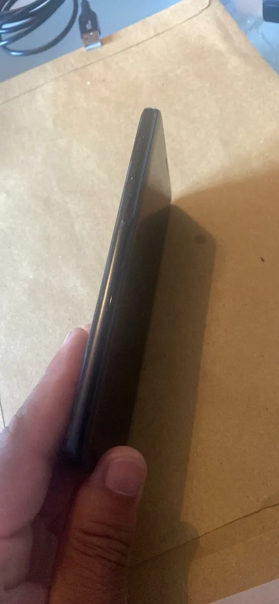 Samsung s9 in brand new condition - Image 4