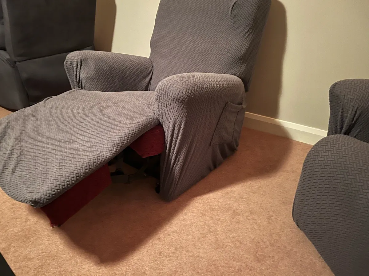 Arm chair - Image 1