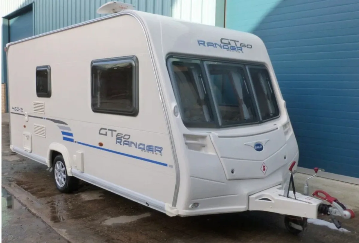 2011 Bailey 2/3 berth & remote mover & Air Awning - Image 2