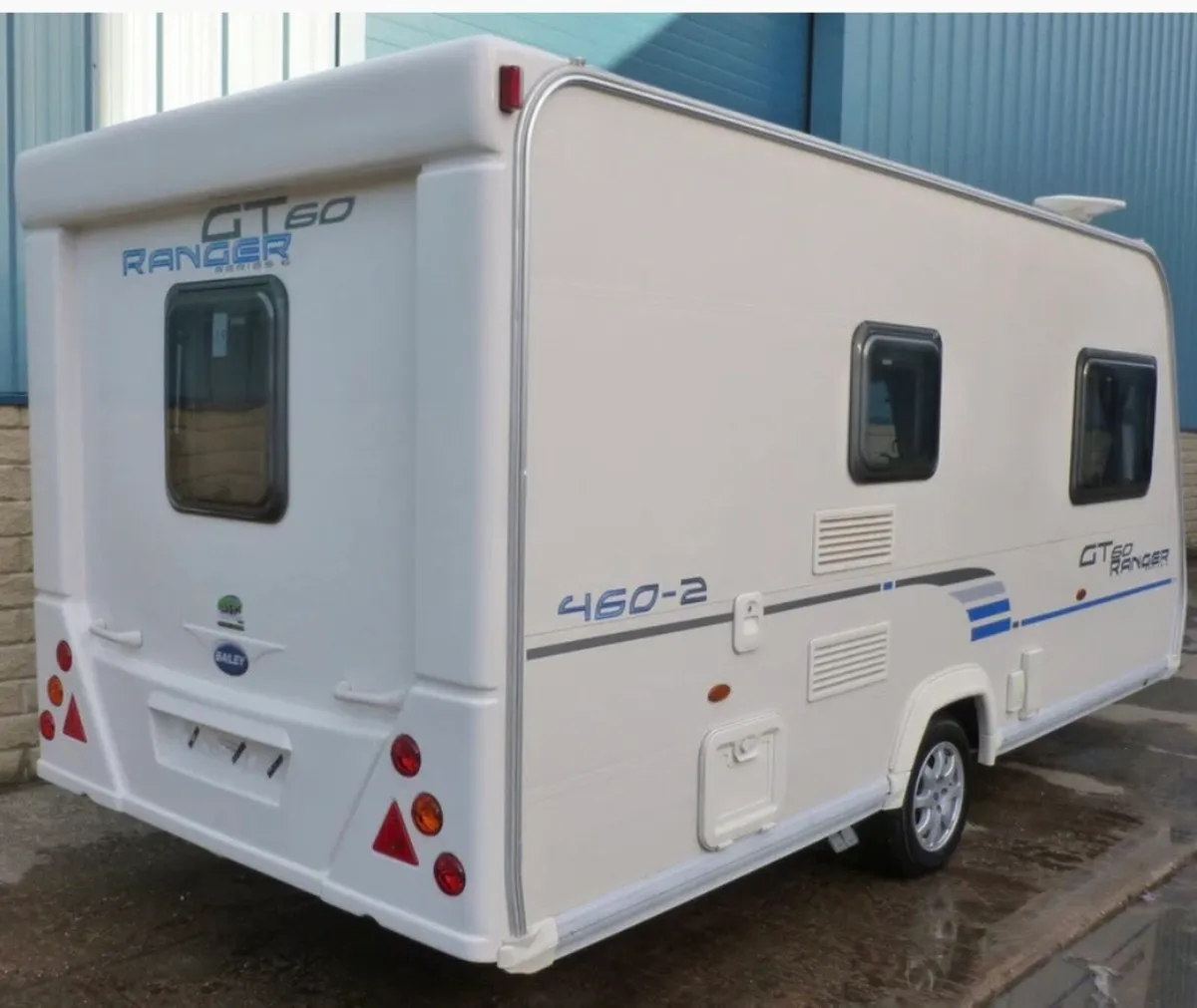 2011 Bailey 2/3 berth & remote mover & Air Awning - Image 3