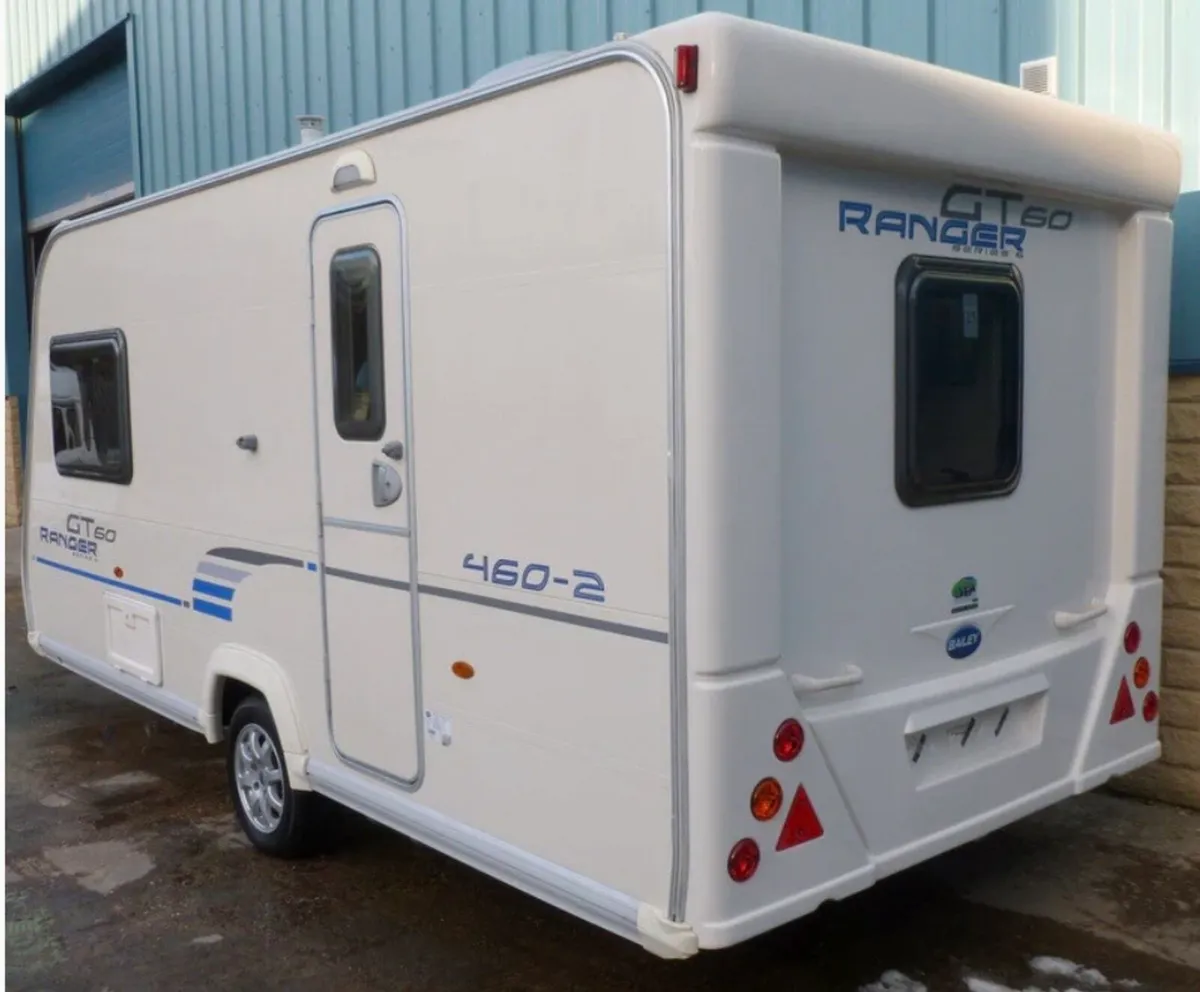 2011 Bailey 2/3 berth & remote mover & Air Awning - Image 4