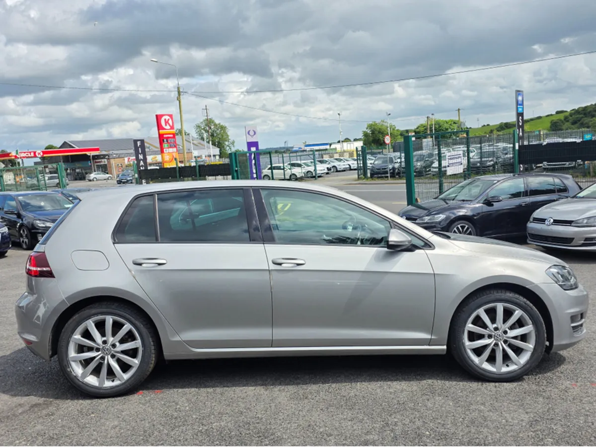 Volkswagen Golf 1.4 TSI HIGHLINE  -REVERSE CAMERA - Image 2