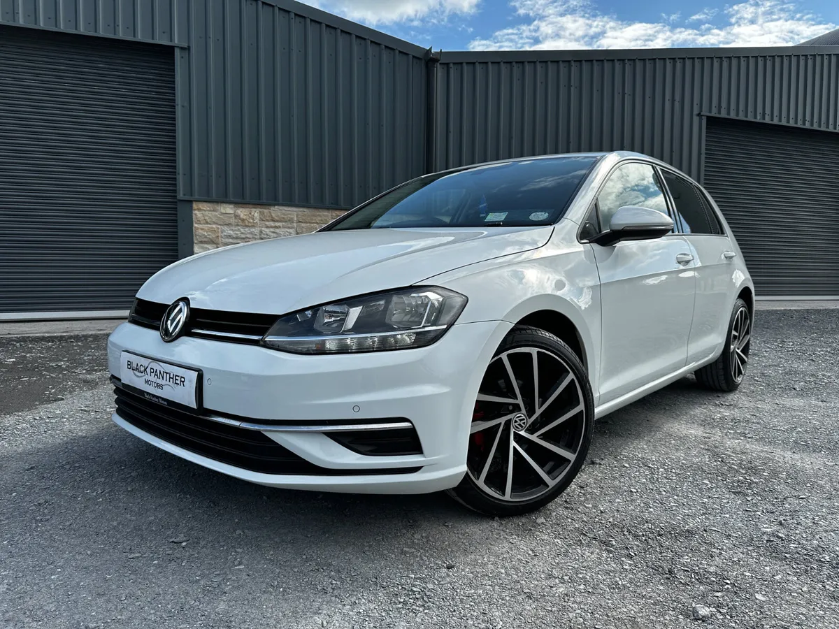Volkswagen Golf 191’ Trendline VERY LOW MILEAGE - Image 2