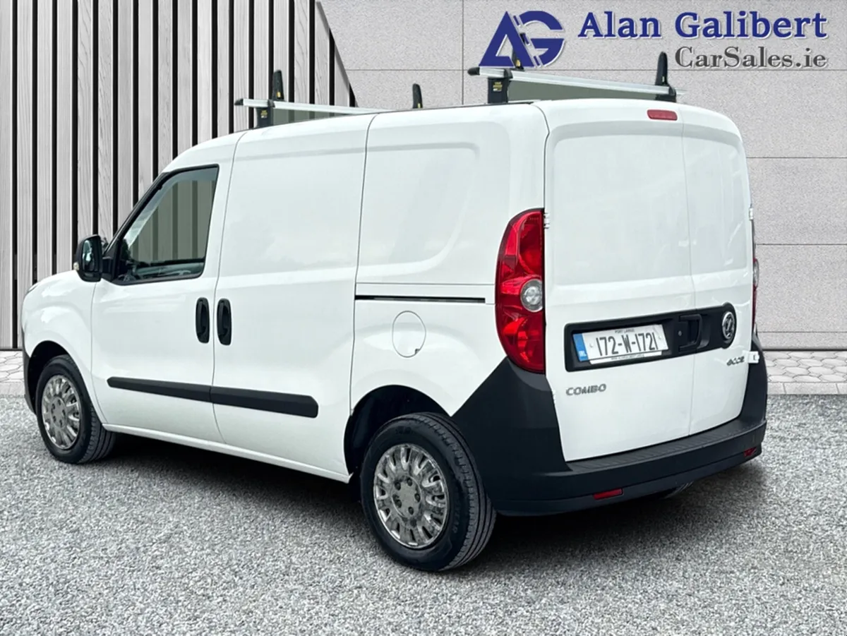 Opel Combo 2000 CDT1 16V - Image 2