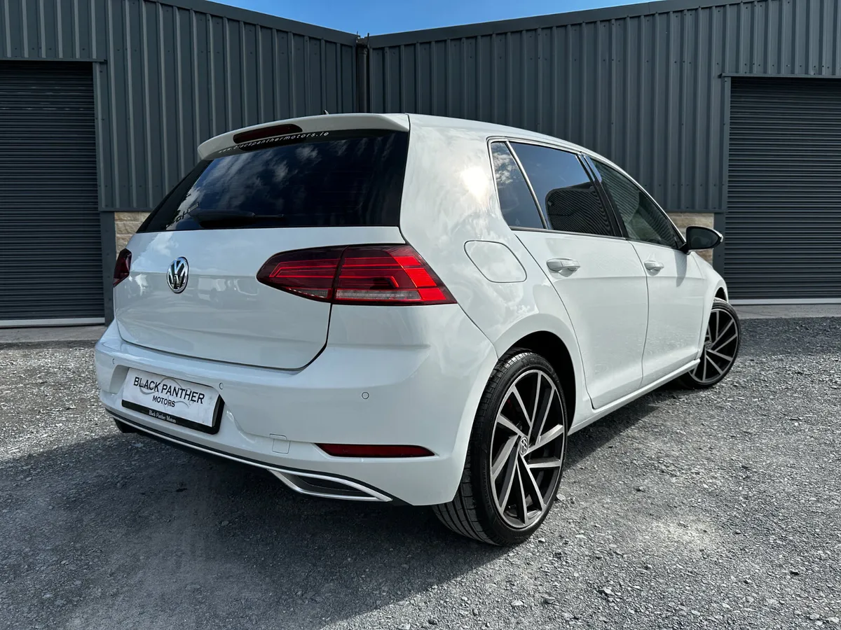 Volkswagen Golf 191’ Trendline VERY LOW MILEAGE - Image 4