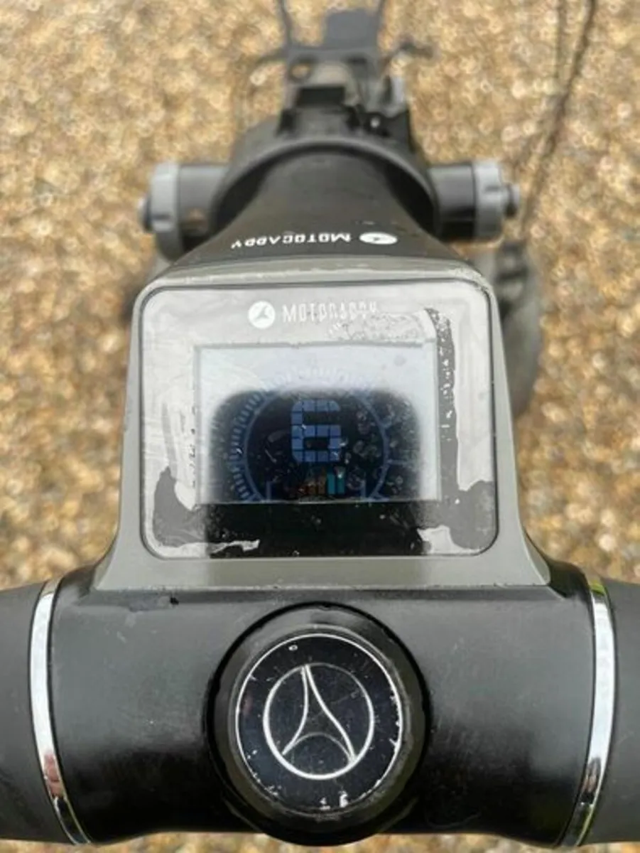 Motocaddy M1 36 hole - Postage Included - Image 4