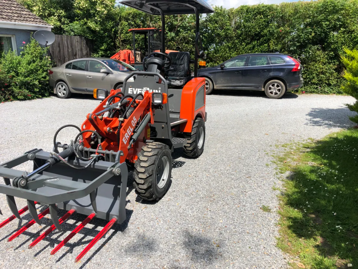 Electric loader - Image 3