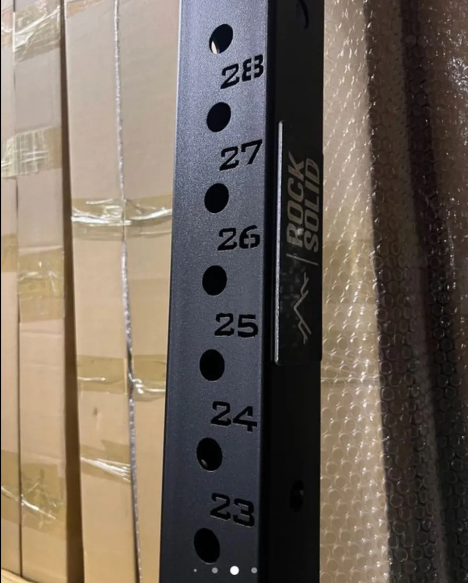 Wall mounted foldable squat rack (new in box) - Image 2