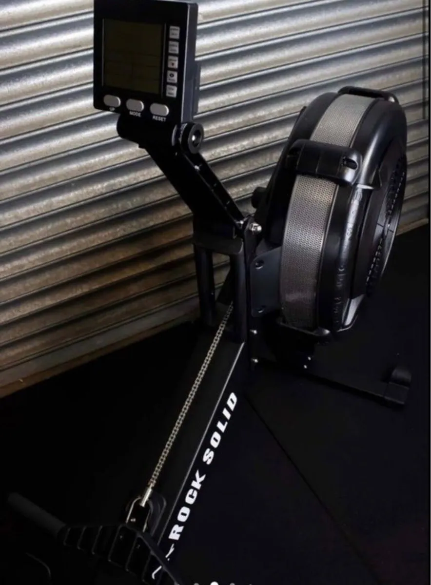 Air Rowing Machine (new in box) - Image 3