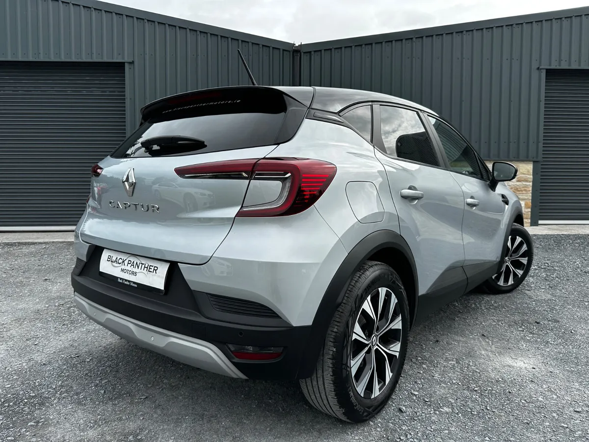 Renault Captur 231’ Evolution SPOTLESS/LOW MILEAGE - Image 4