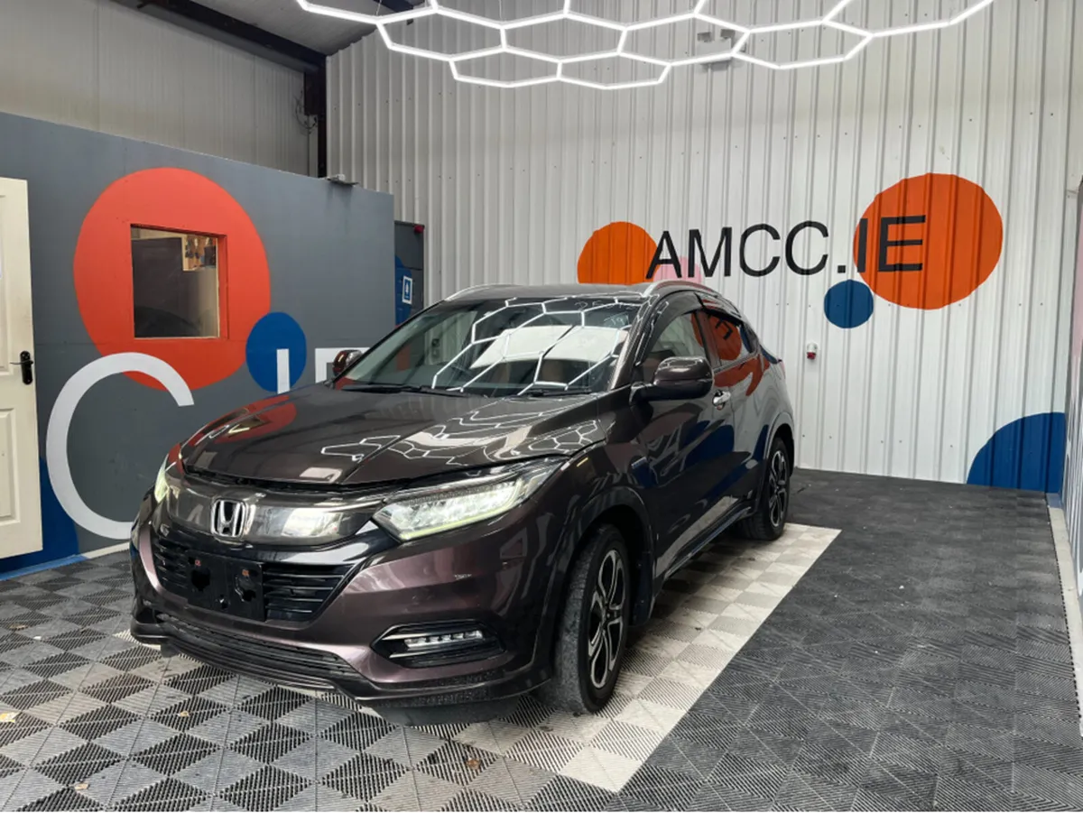 Honda Vezel 1.5 HYBRID / 57k KMs / HEATED SEATS , - Image 3