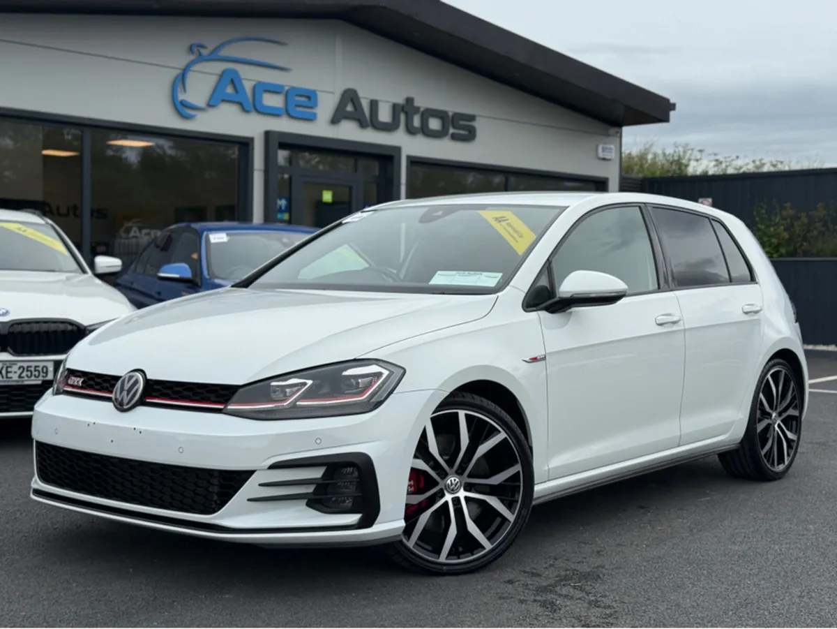 Volkswagen Golf GTI PERFORMACE - 2.0L PETROL - AUT - Image 1