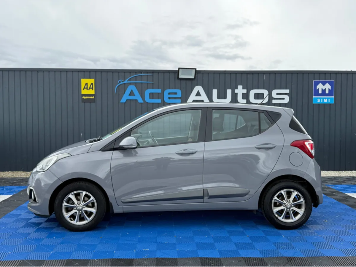 Hyundai i10 DELUXE - 1.0L PETROL - MANUAL - 12M WA - Image 4