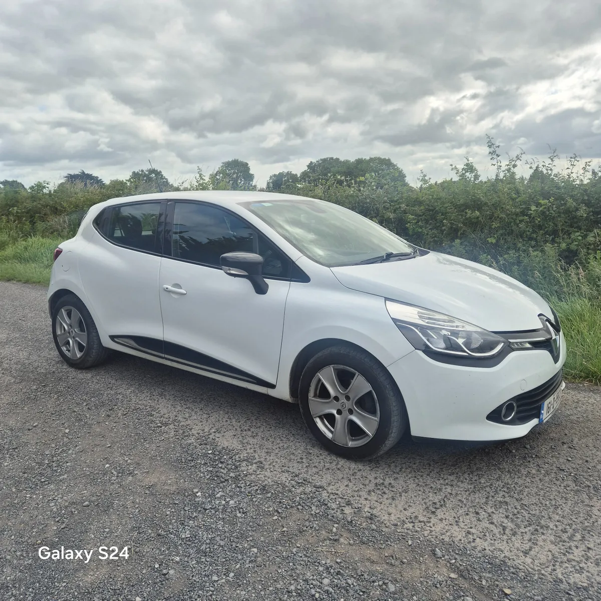 Renault Clio 2016 1.2 petrol - Image 1