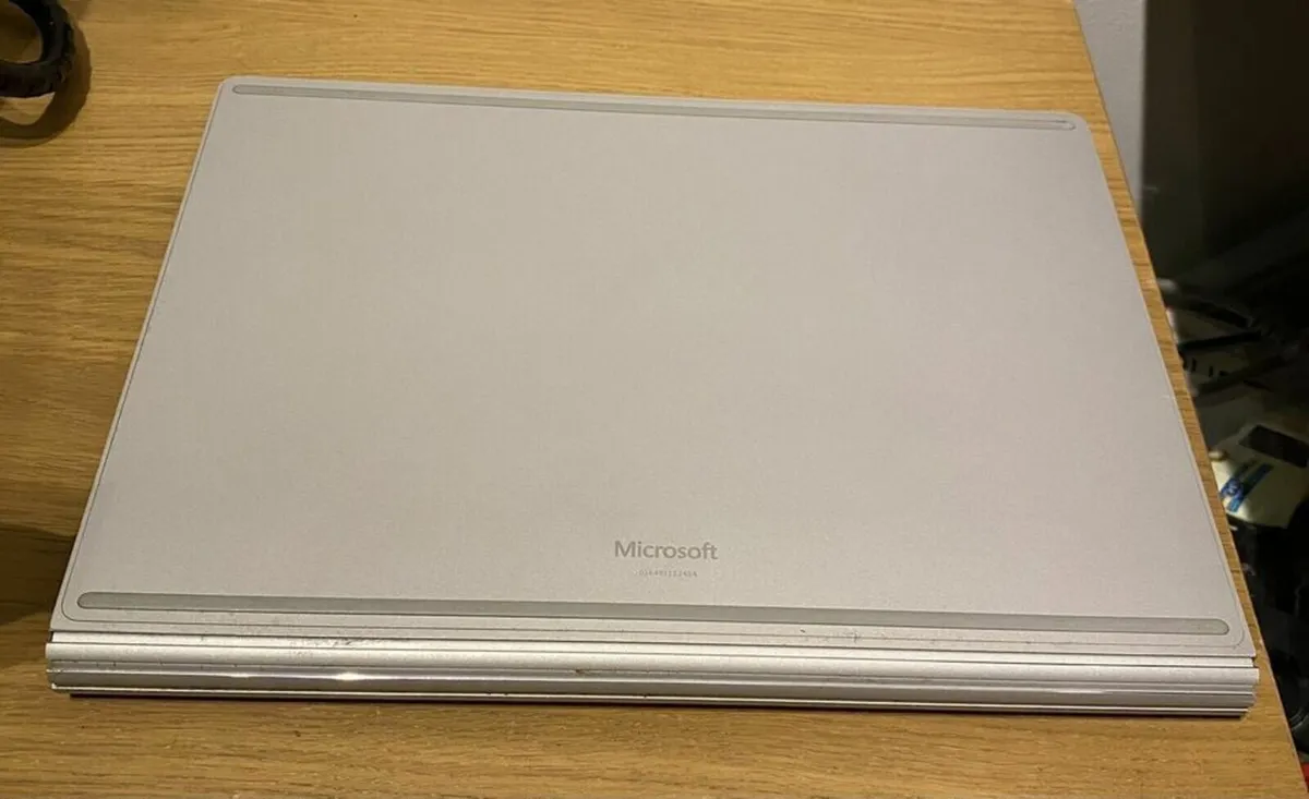 Microsoft Surface Book 2 13.5" Touch I5 8GB 256GB - Image 4