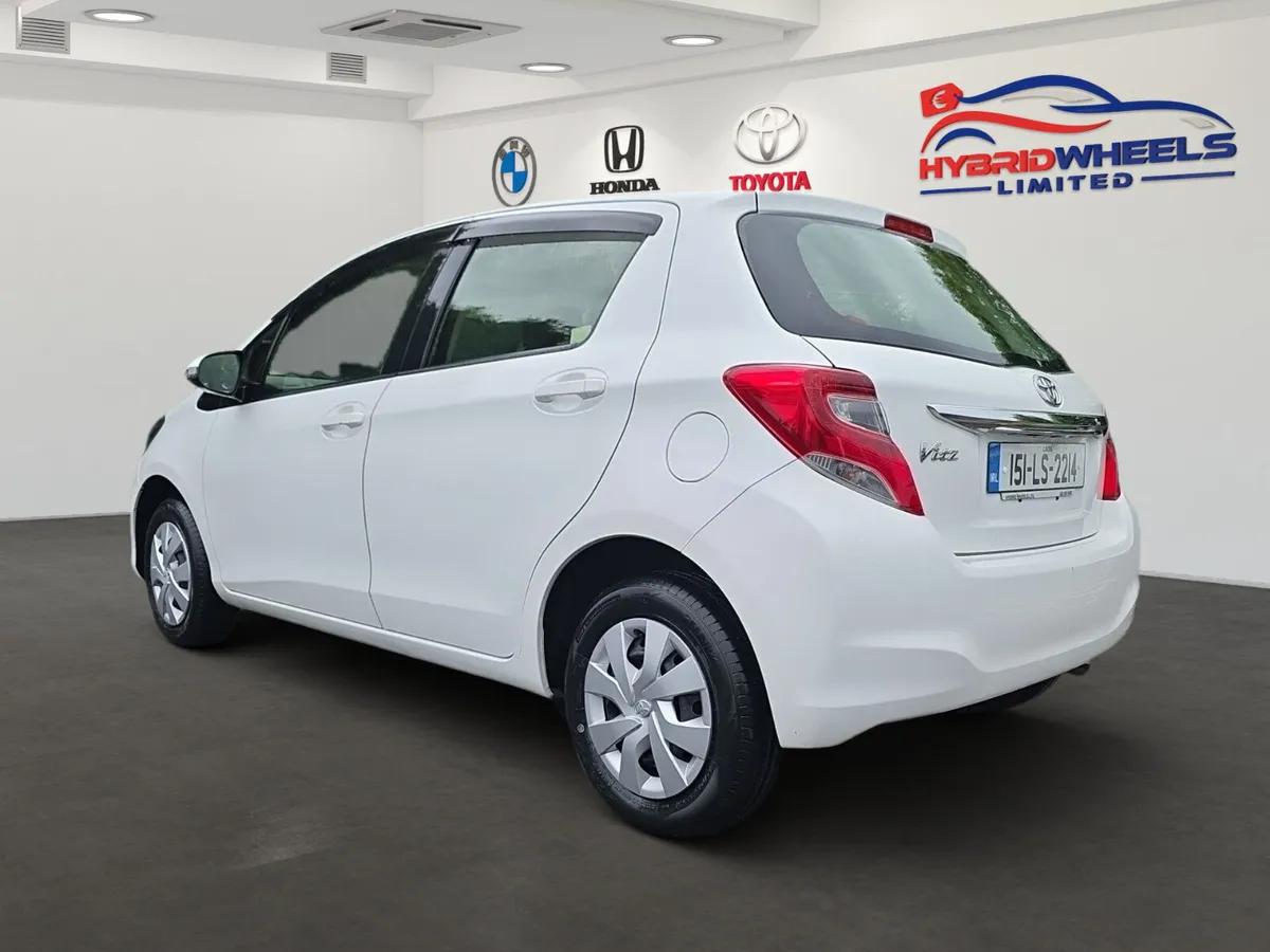 Toyota Vitz 2015 Automatic - Low mileage - Image 3