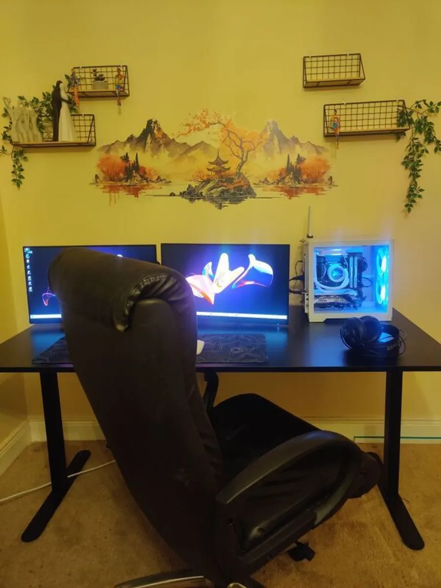 Gaming PC setup - Image 2
