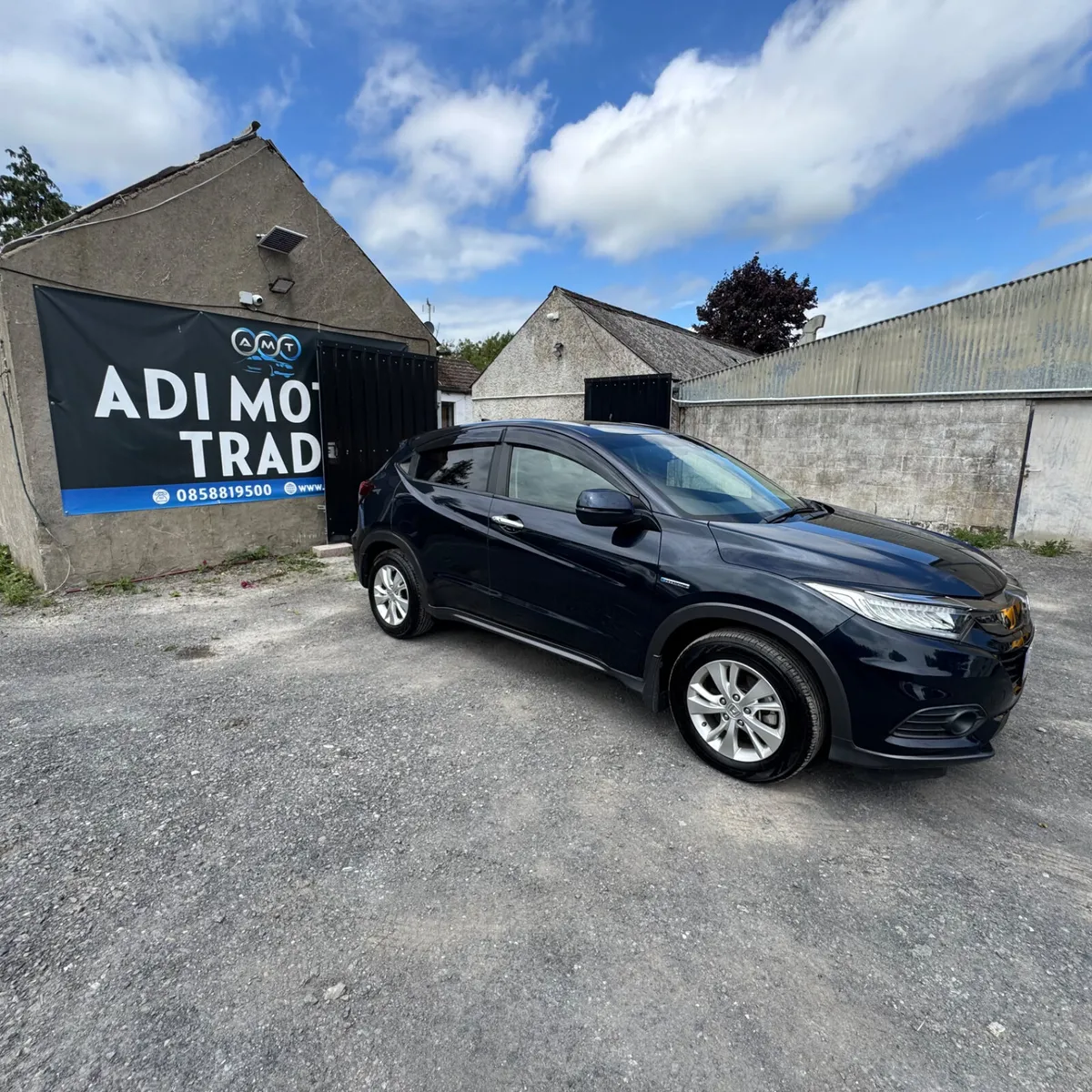 Honda Vezel Hybrid Low Milege - Image 4