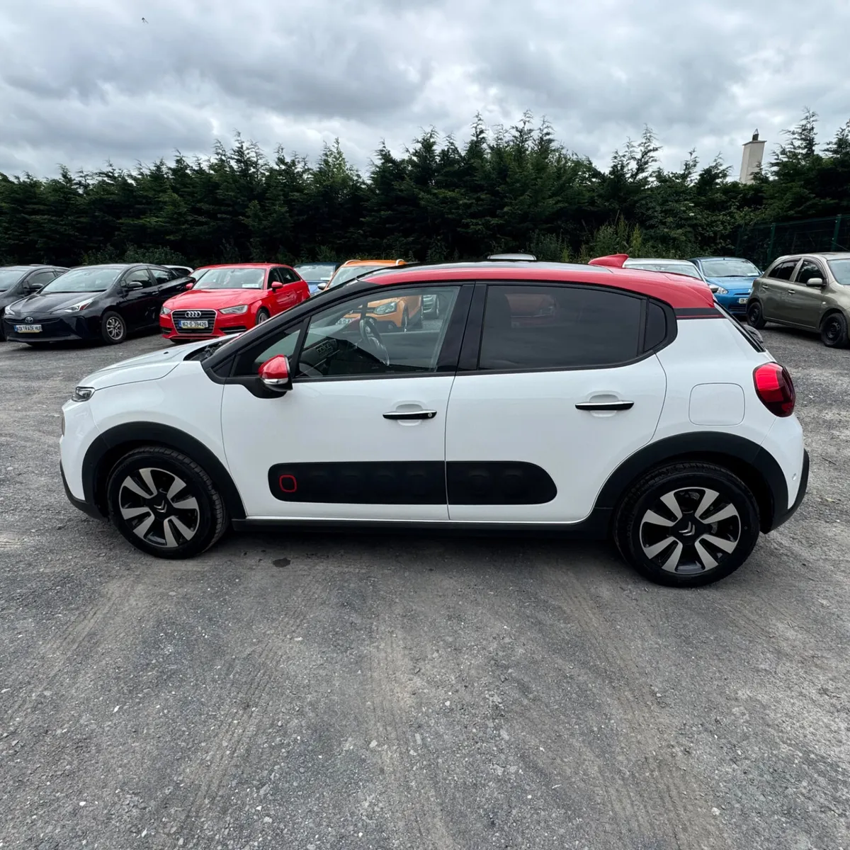 Citroen C3 2018 Automatic 2 Tone Colour - Image 4