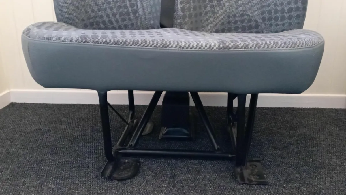 Van seat - Image 3