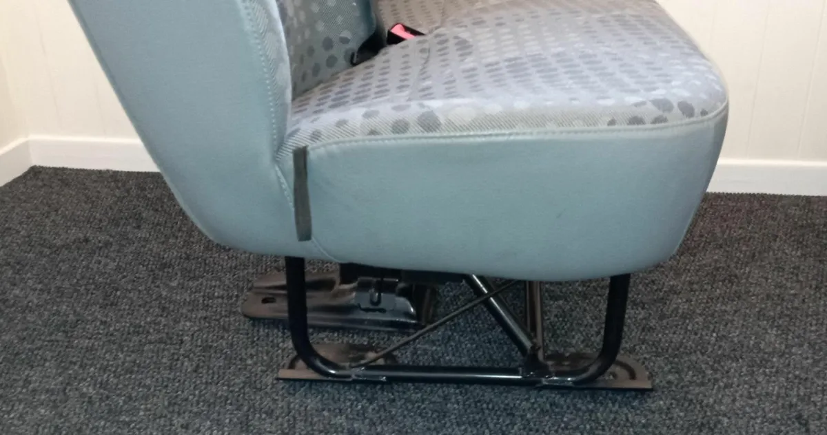 Van seat - Image 4