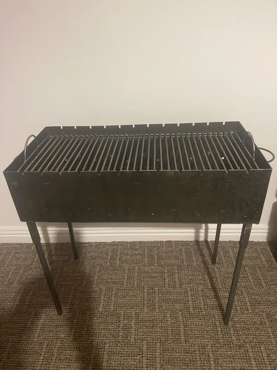 BBQ-GRILL - Image 1