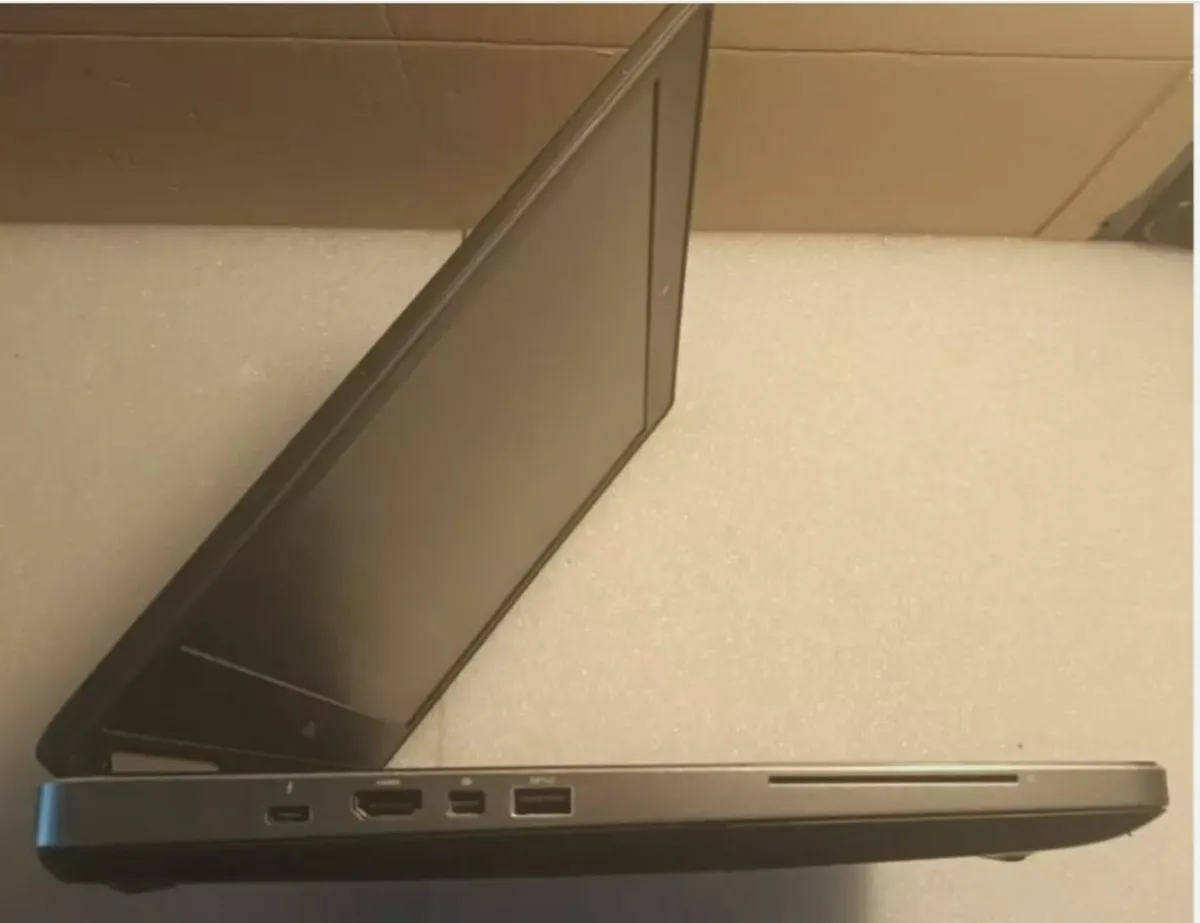 Dell Precision 7520 Gaming 15.6" i7 16GB 512GB SSD - Image 4