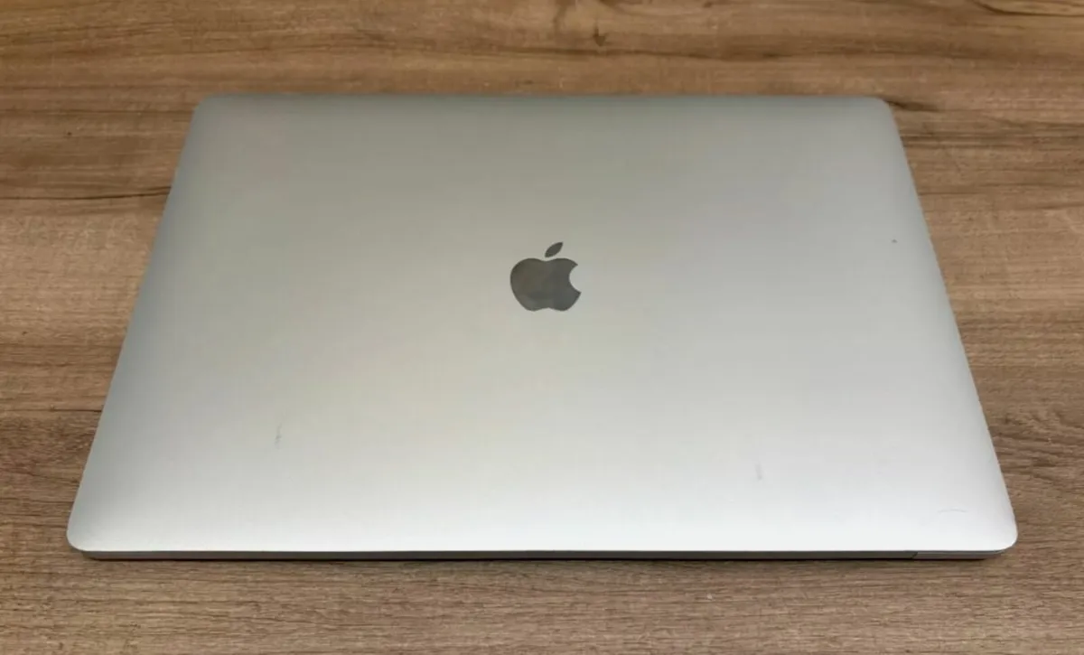 2019 Apple MacBook Pro 16" A2141 i7 16GB 512GB SSD - Image 3