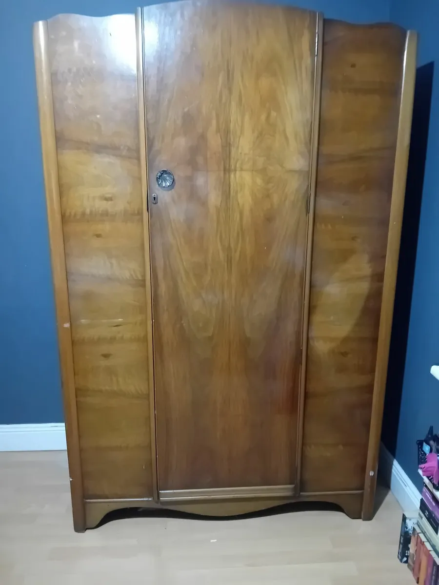 Wardrobe - Image 3