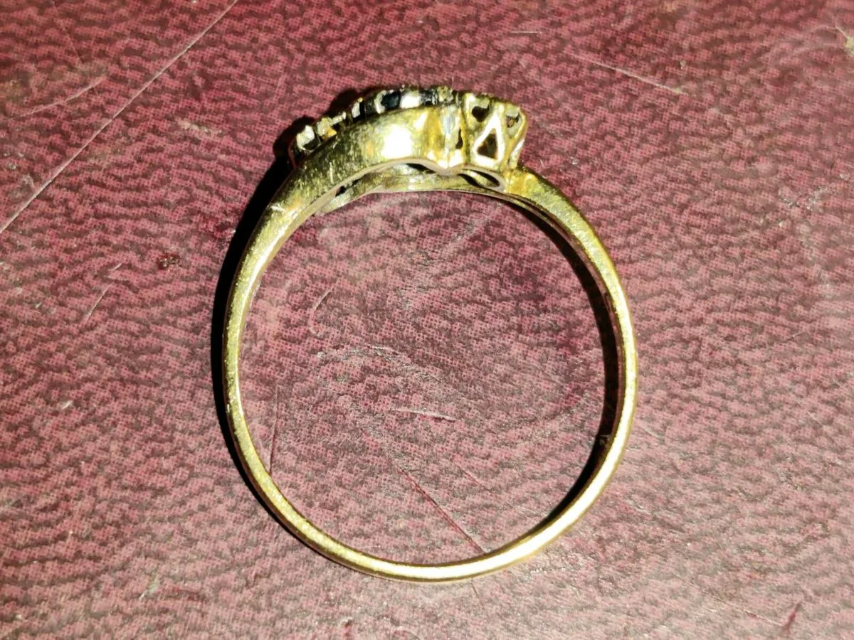 SAPPHIRE & DIAMONDS , 9CT Gold Vintage Dress Ring - Image 4